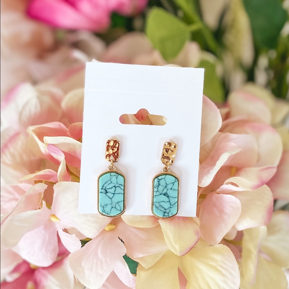 Gilly Girl Turquoise Earrings